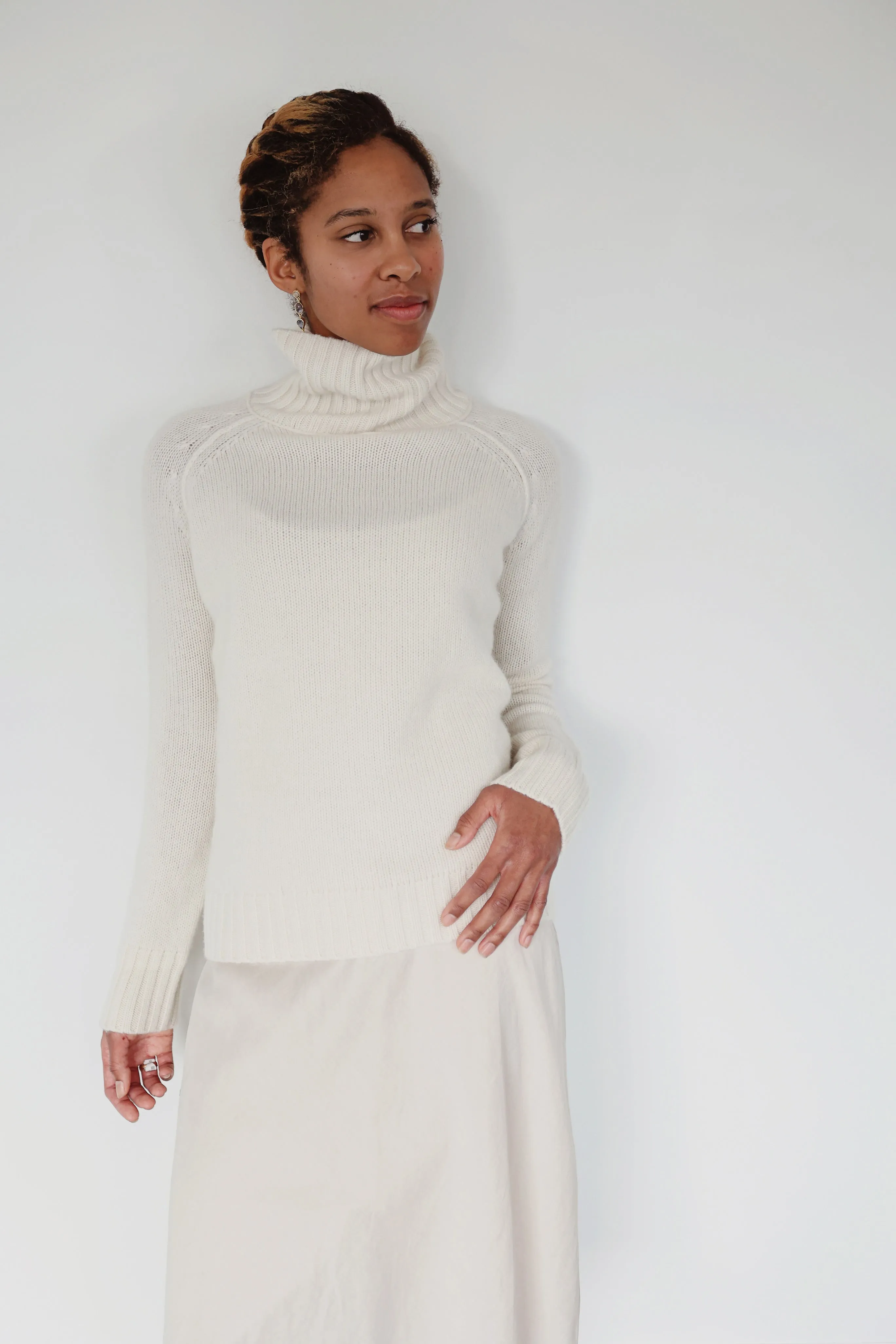 Brazeau Tricot Cashmere Creme Chunky Turtleneck Sweater