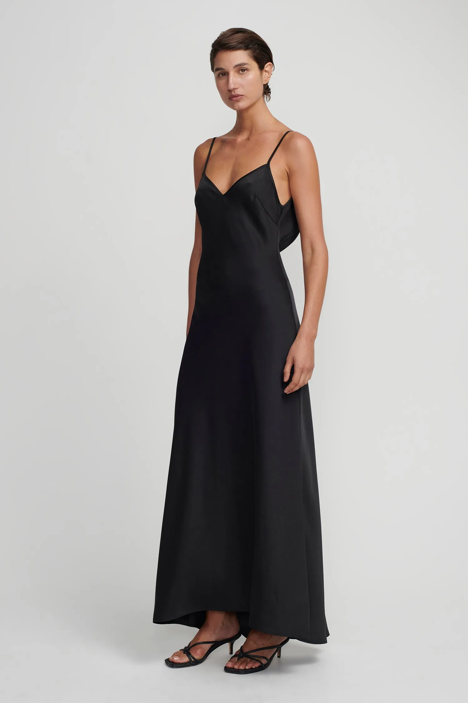 Essential Slip Black