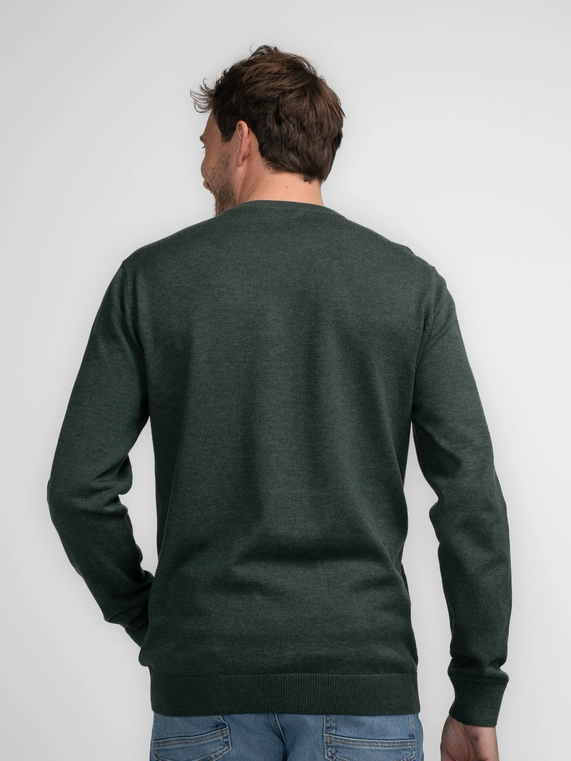 Fine-knit V-neck Sweater Atka