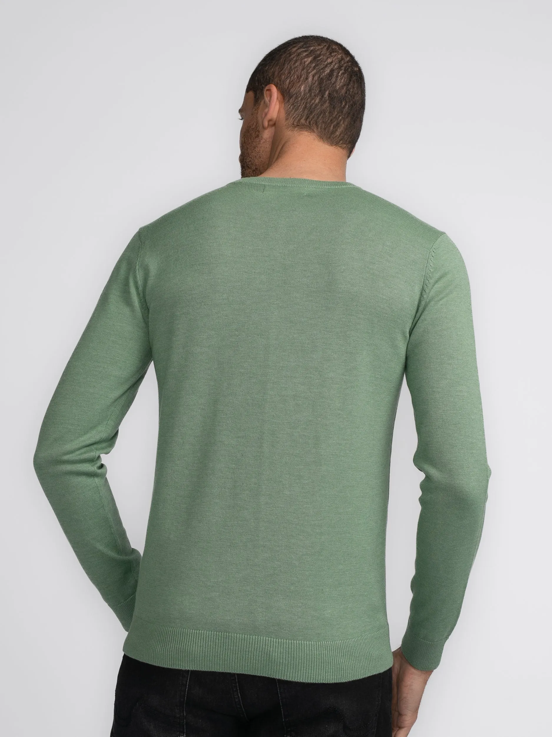 Fine-knit V-neck Sweater Atka