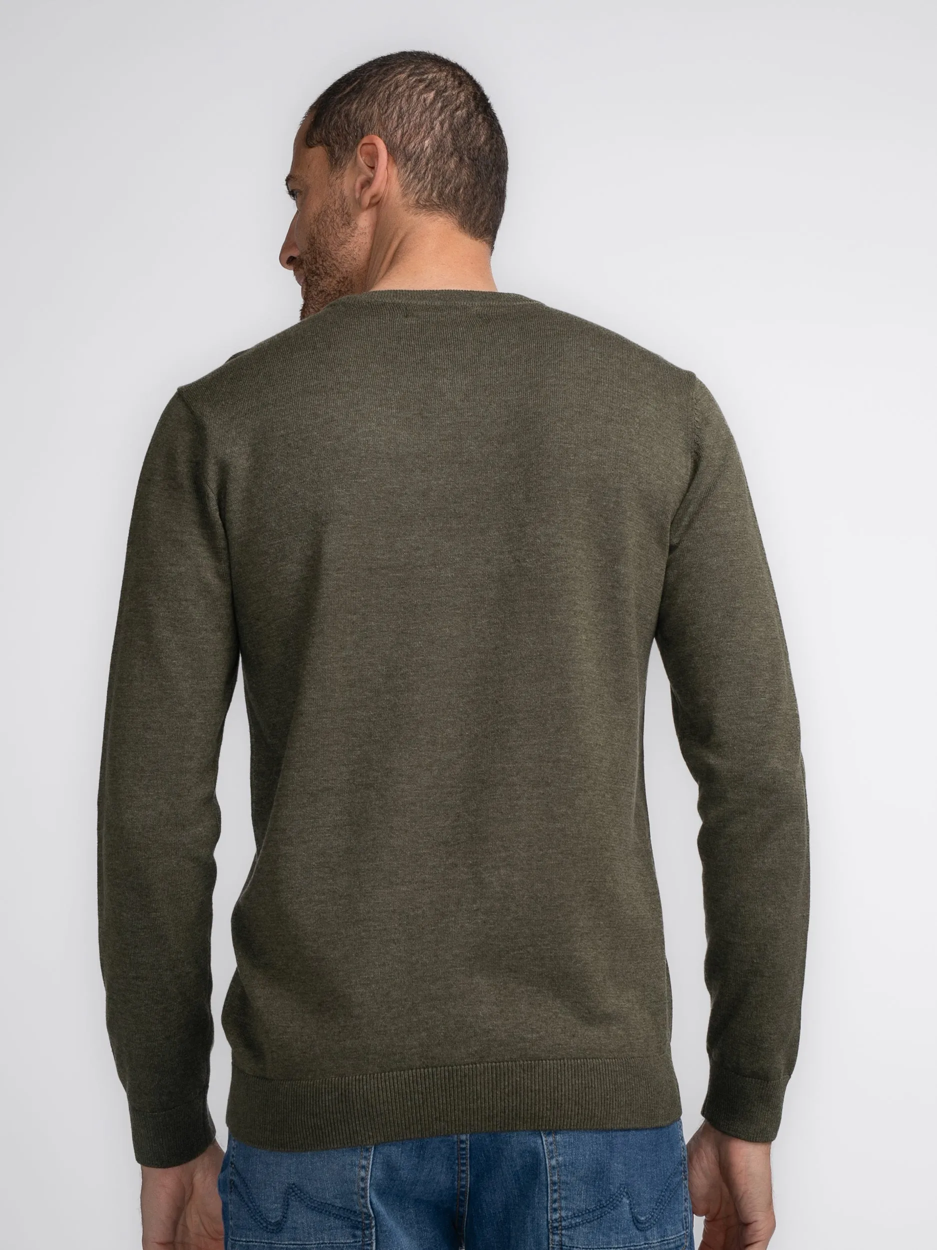 Fine-knit V-neck Sweater Atka