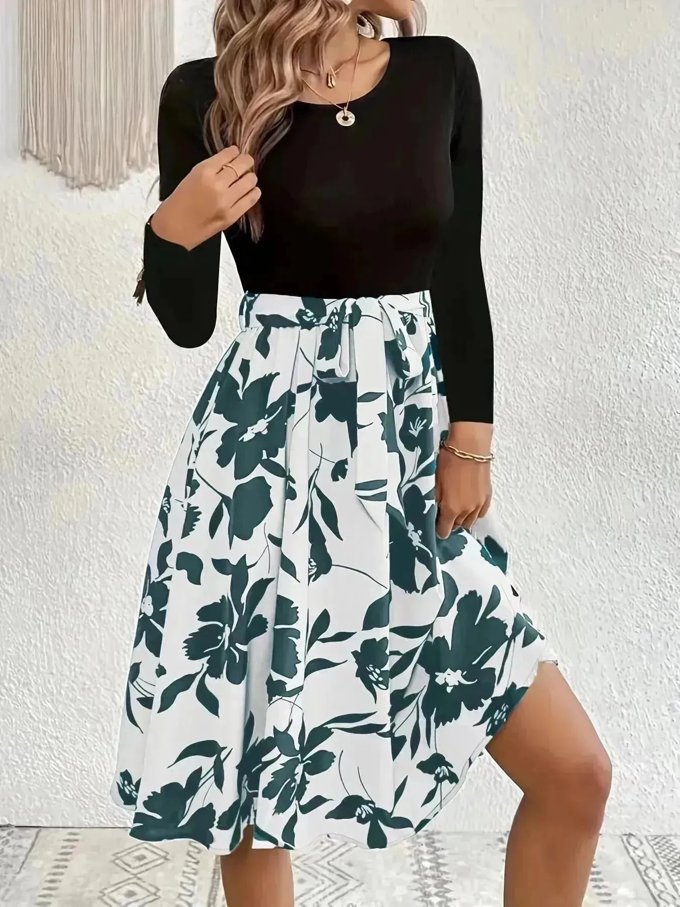 Floral Print Long Sleeve Skirt Dress Fashion Round Neck Flared Dress for Women