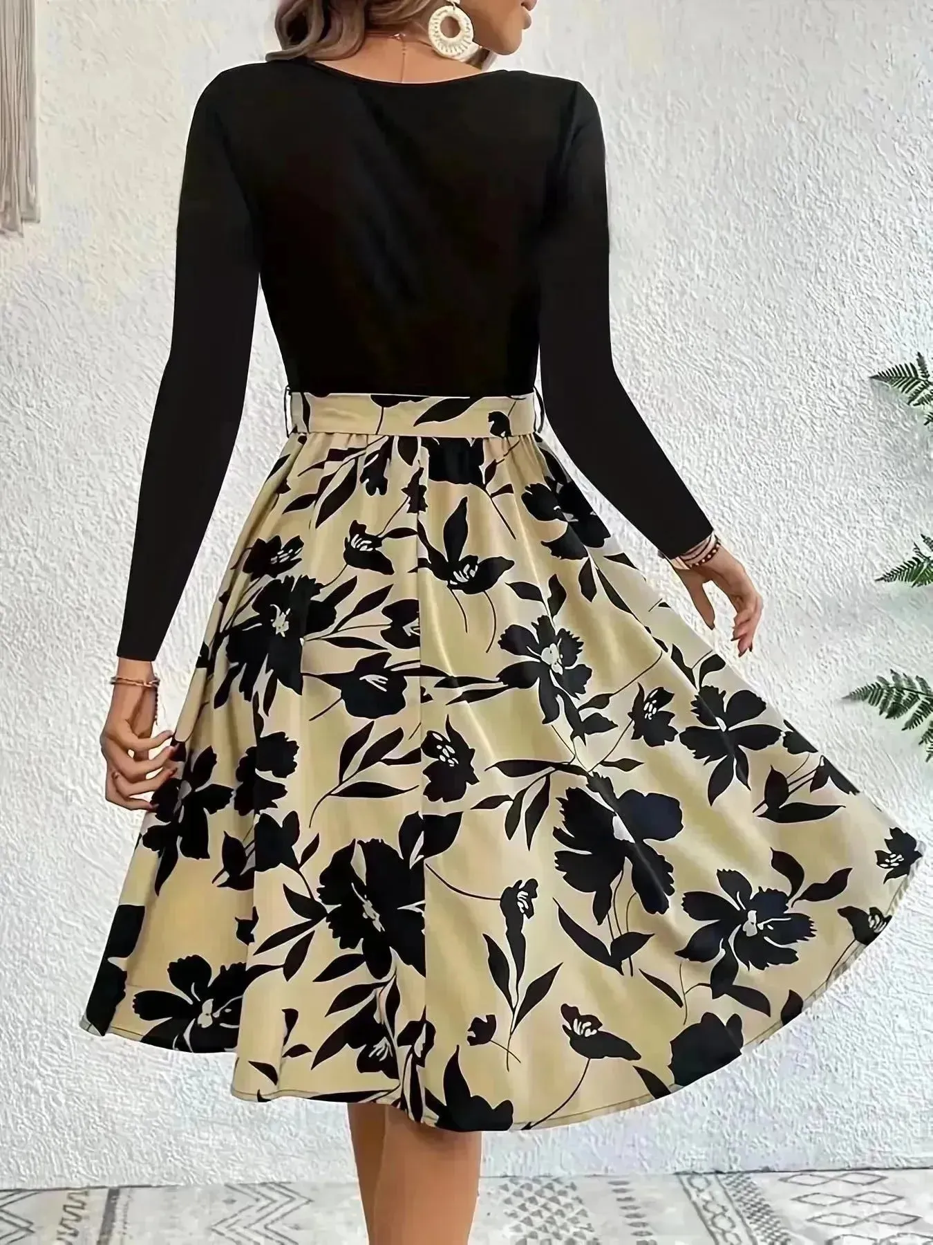 Floral Print Long Sleeve Skirt Dress Fashion Round Neck Flared Dress for Women