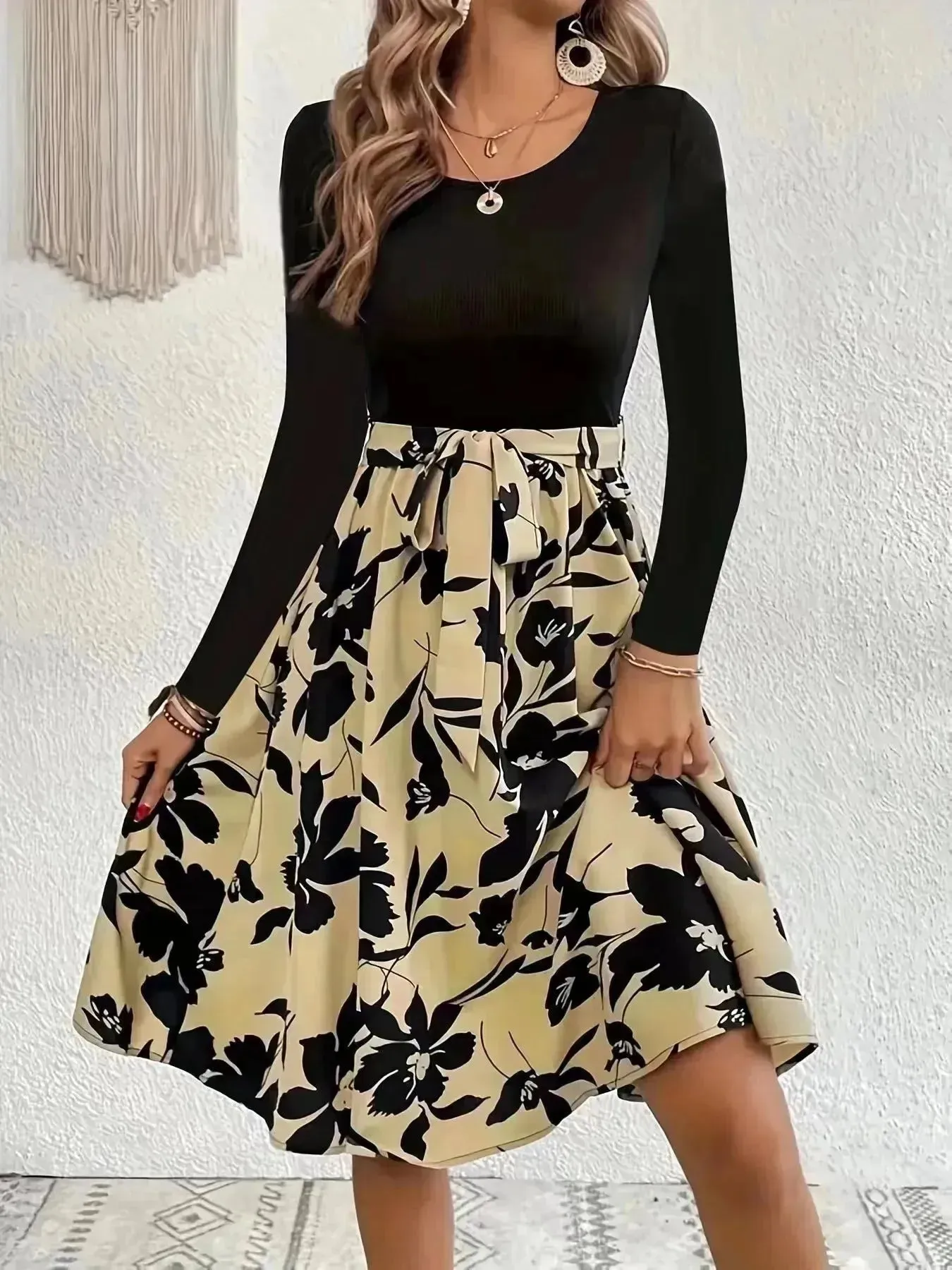 Floral Print Long Sleeve Skirt Dress Fashion Round Neck Flared Dress for Women