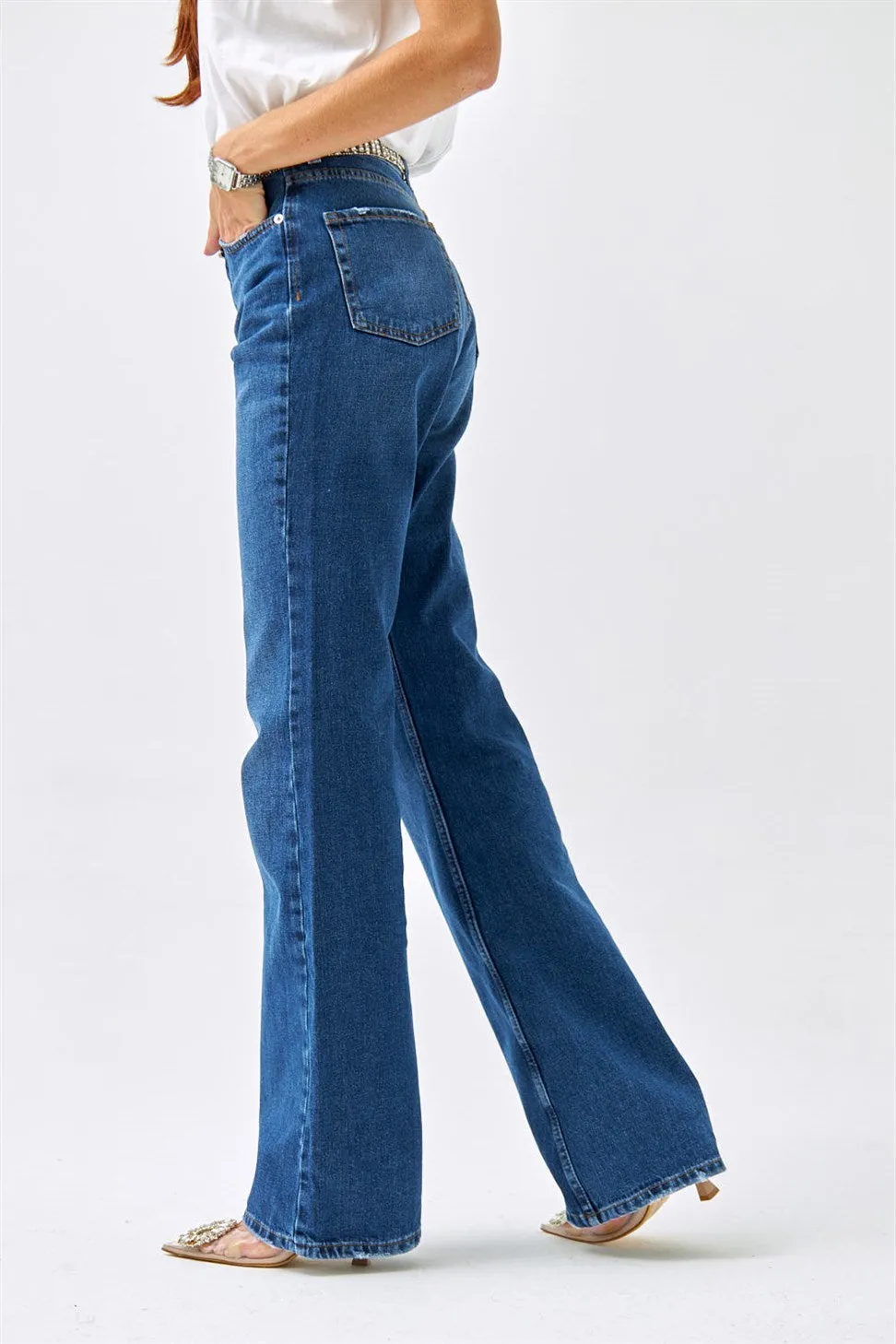 High waist straight cut blue jeans