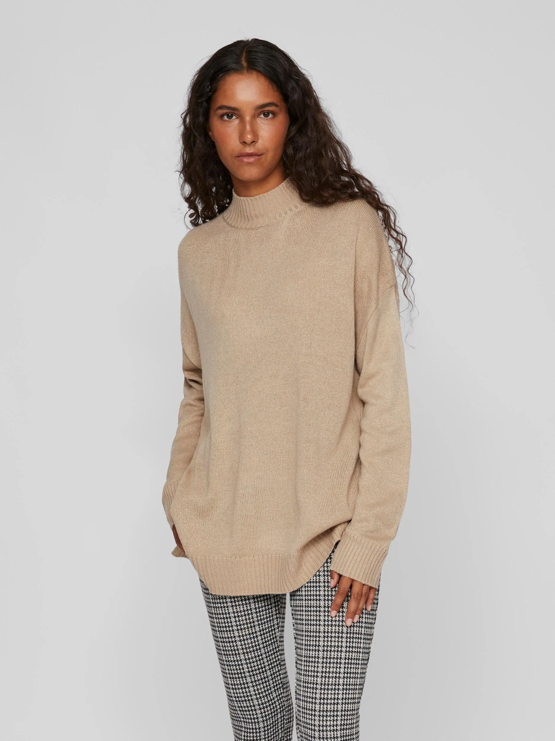 REGGIE OVERSIZED JUMPER (DOESKIN)