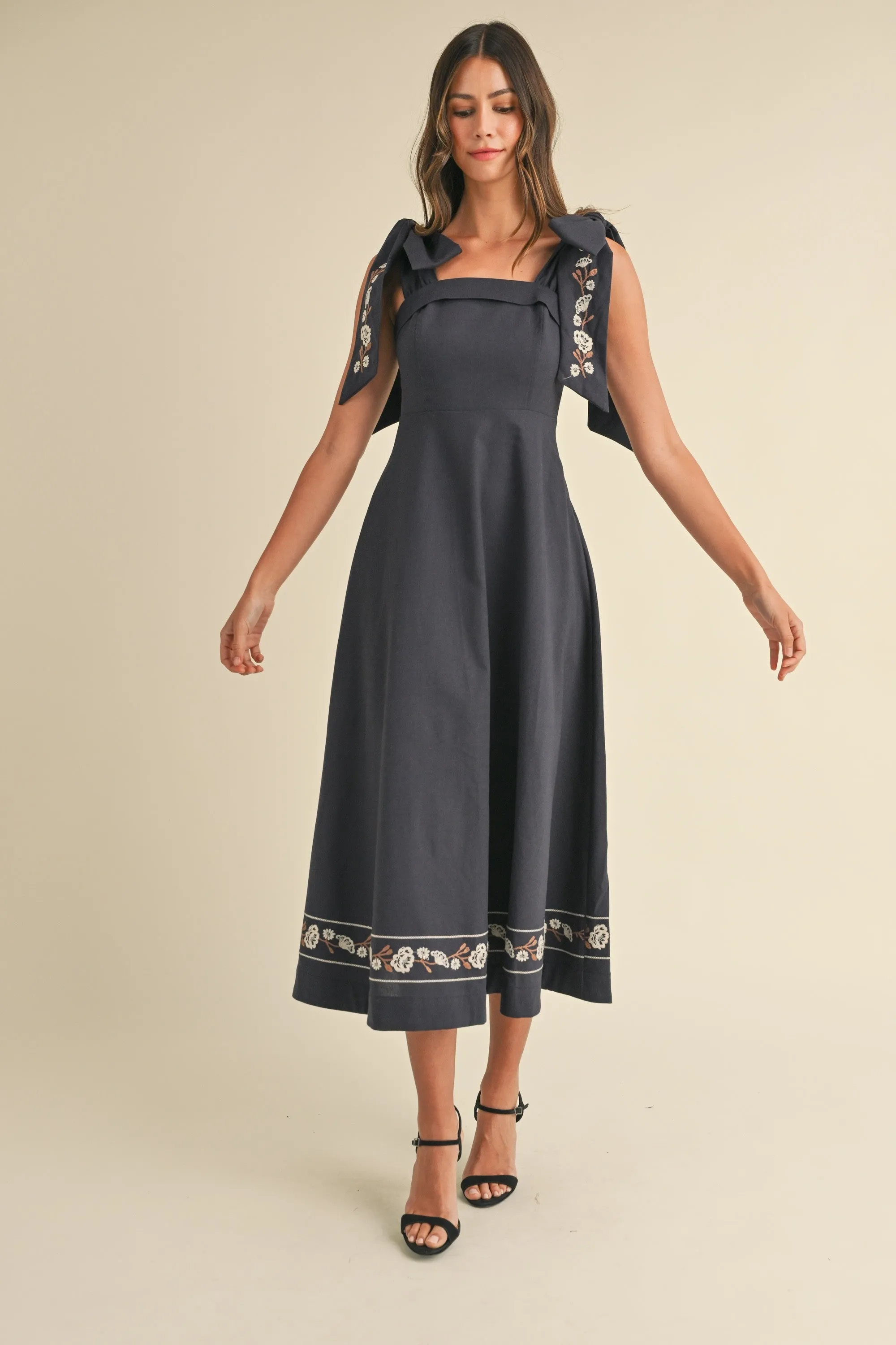 Rowan Embroidered Ribbon Tie Maxi Dress - Navy