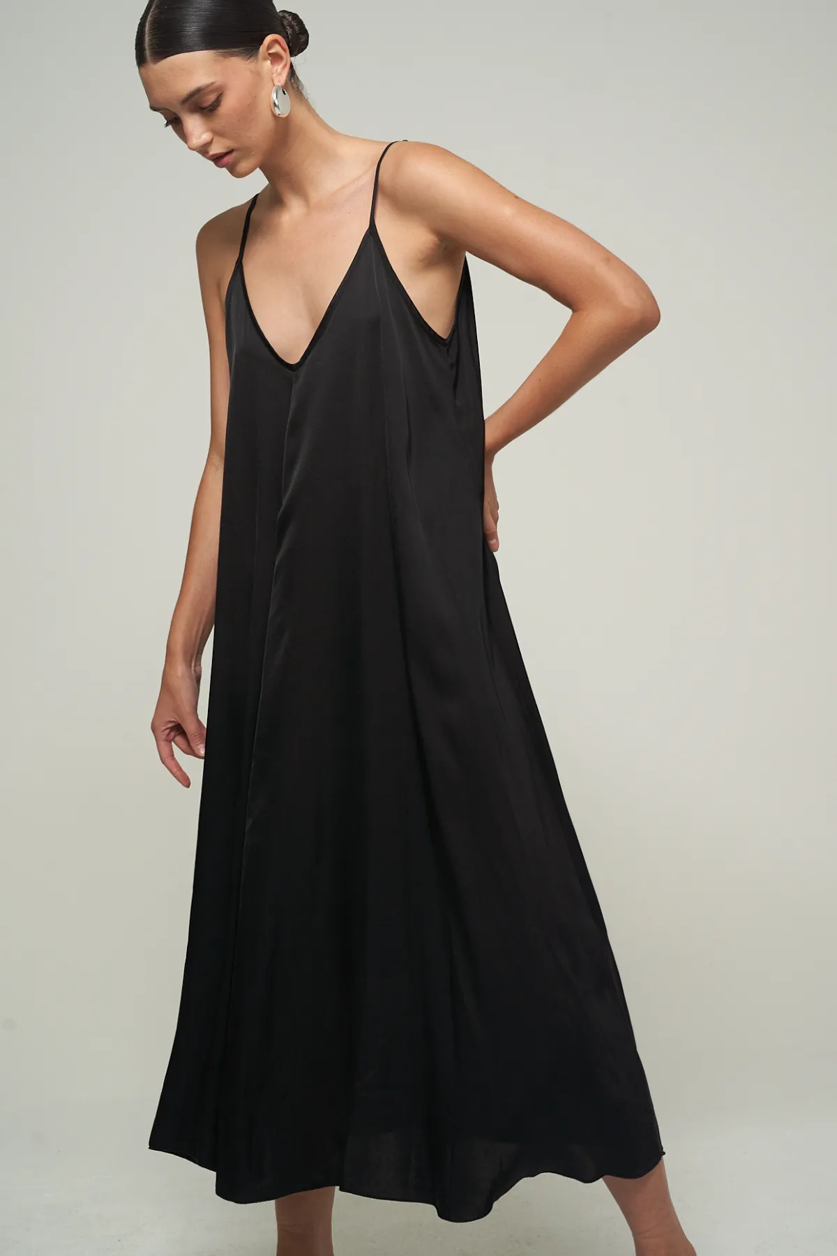 SATIN MAXI DRESS IN BLACK