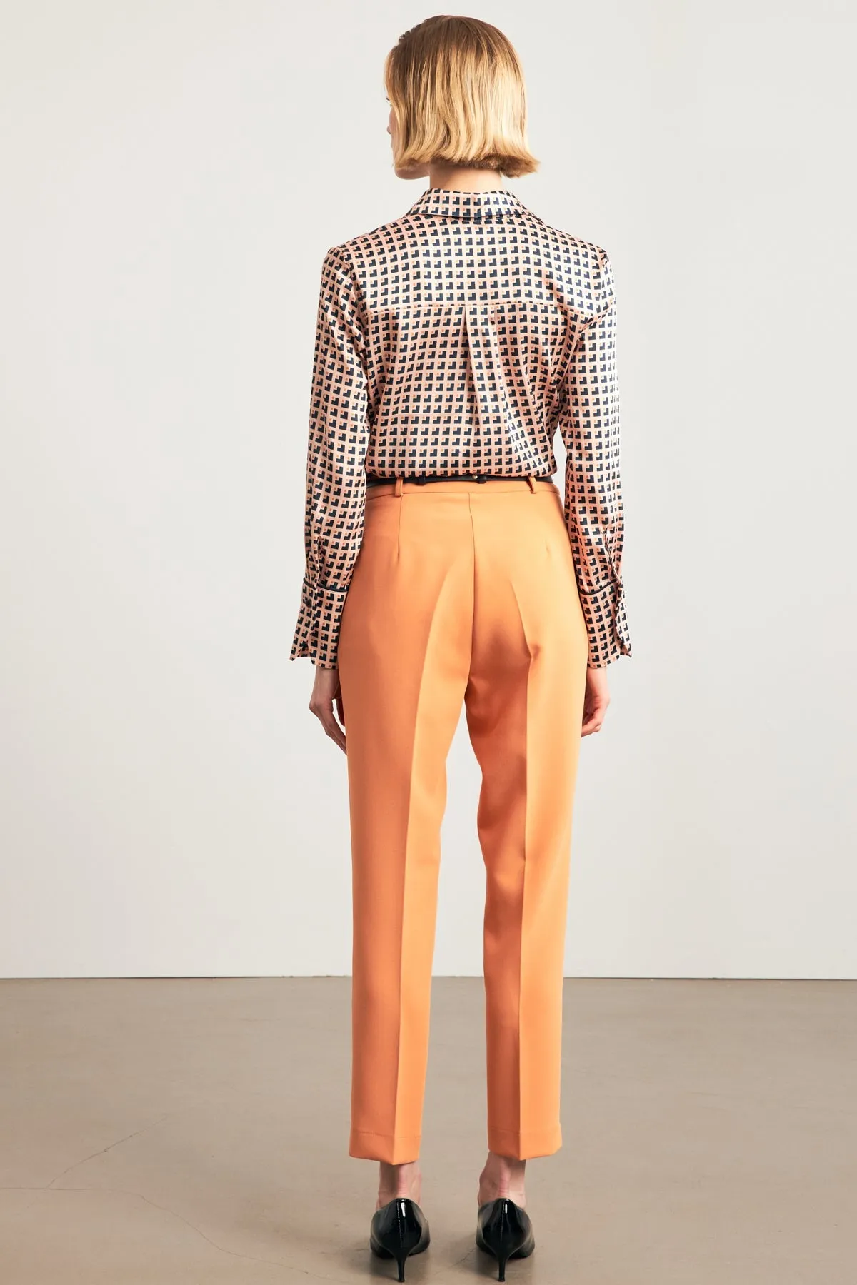 Setre Mid Waist Cropped Trousers Orange