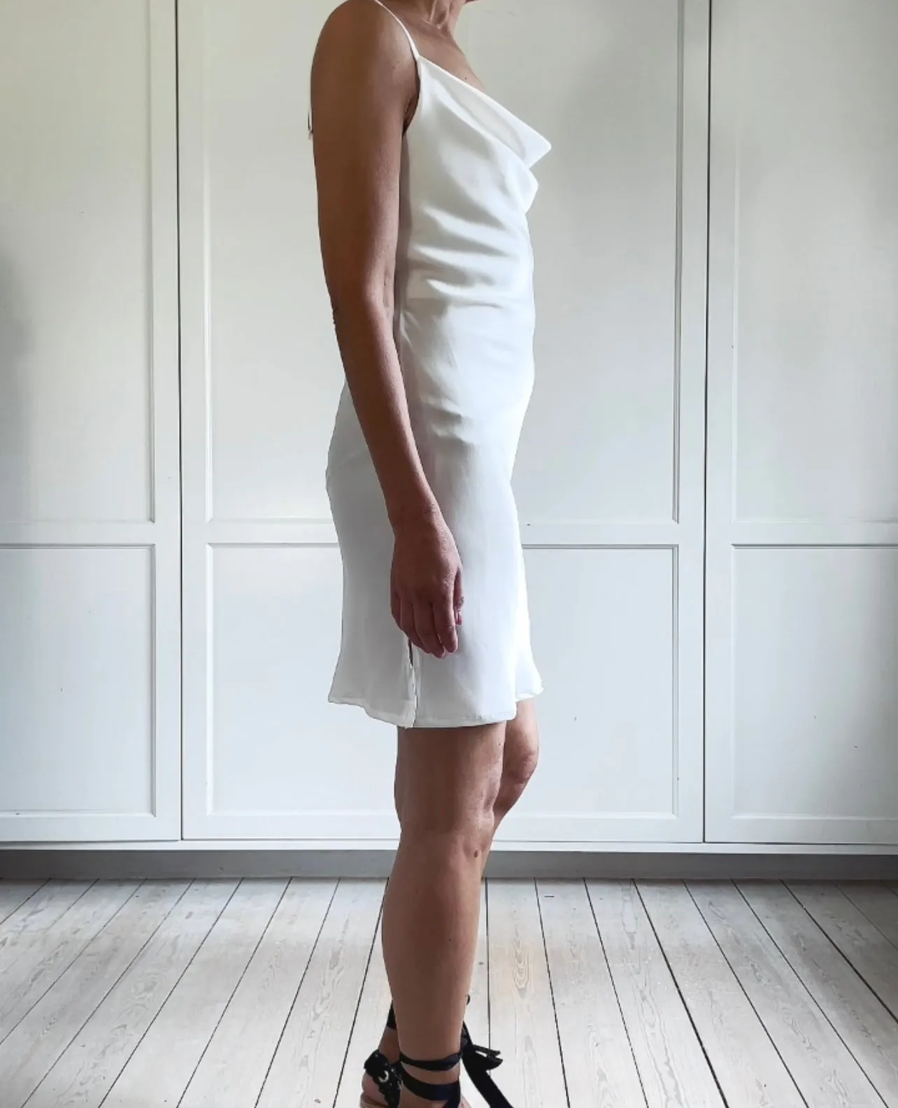 SHORT SLIP IN DRESS - WHITE