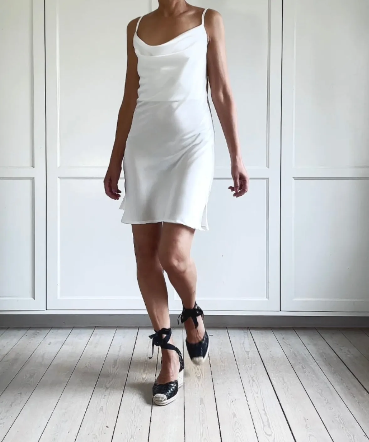 SHORT SLIP IN DRESS - WHITE