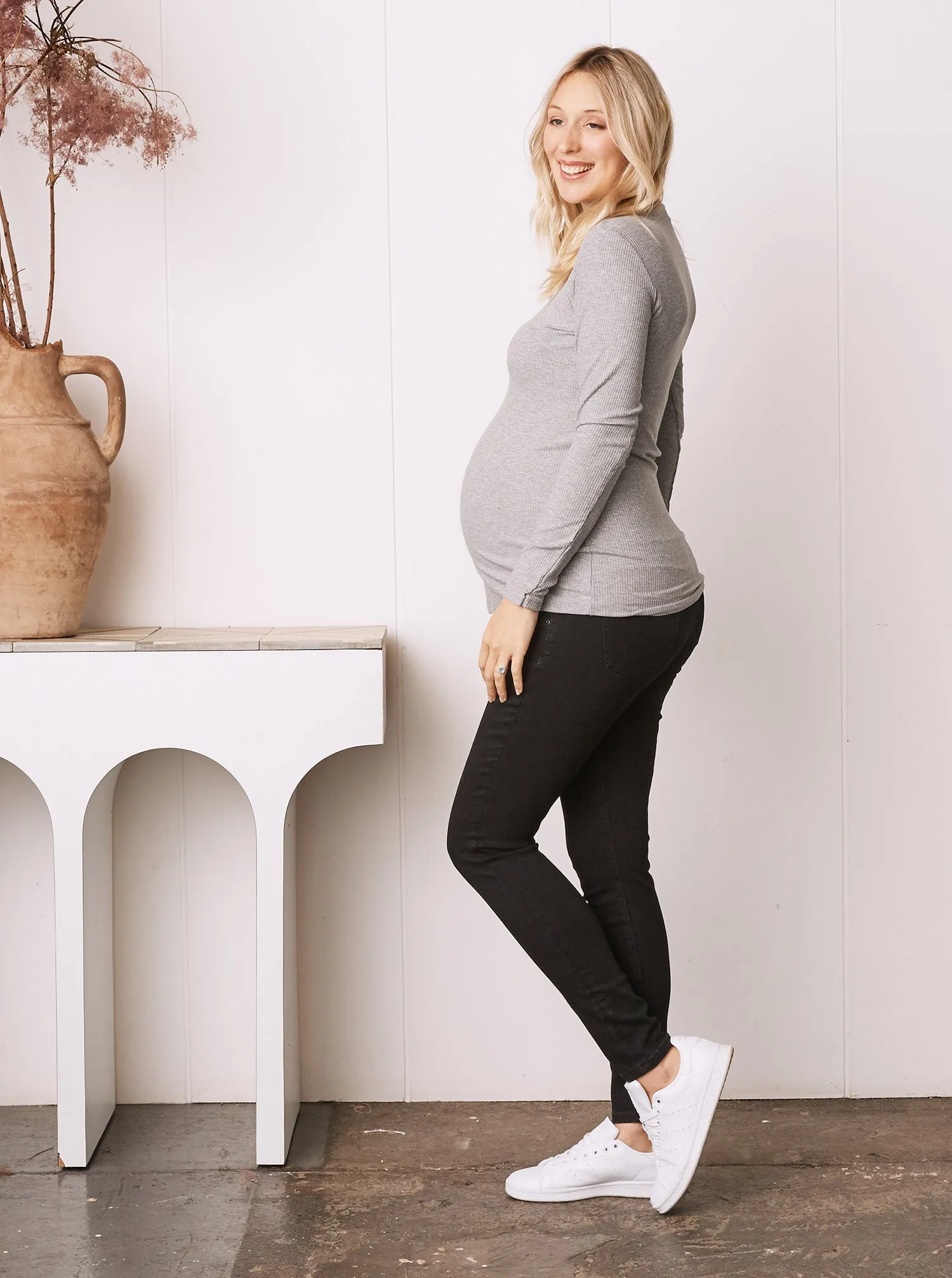 Winter Ribbed Turtle Neck Maternity Top in Marle Grey